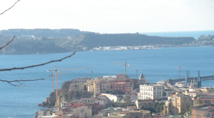 Un año después del sismo de los Campi Flegrei: la tierra “respira” más lentamente, pero no se detiene